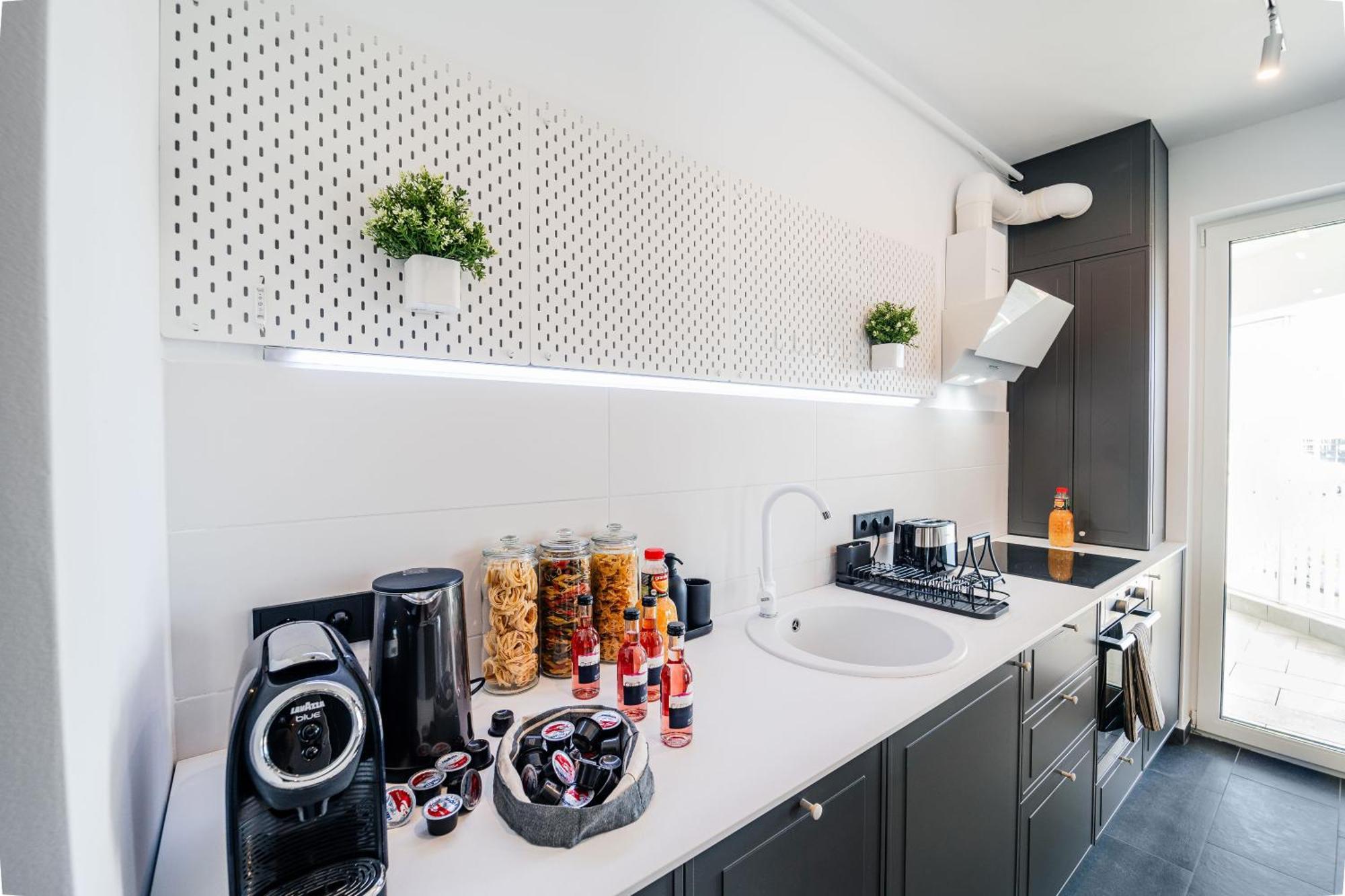 Smart Home - Gloria Apartment Avenue - By Openhouse Timisoara Exterior photo